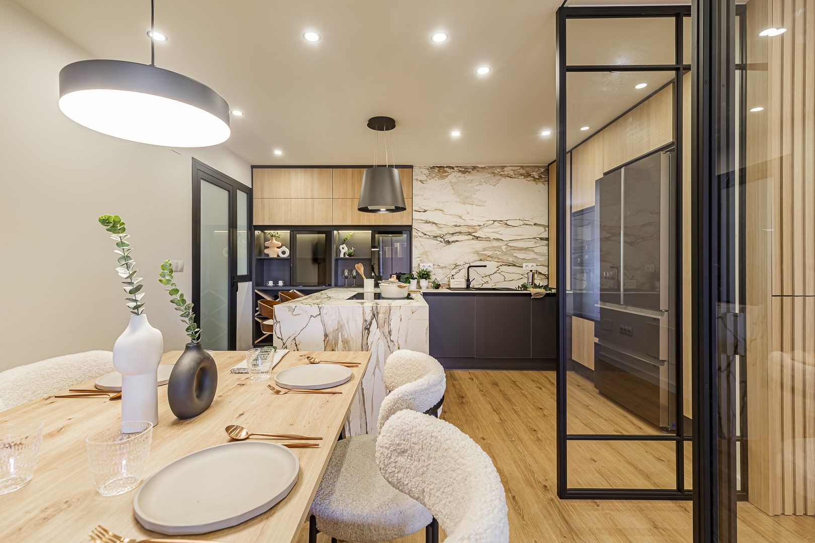 www.eireinteriors.com