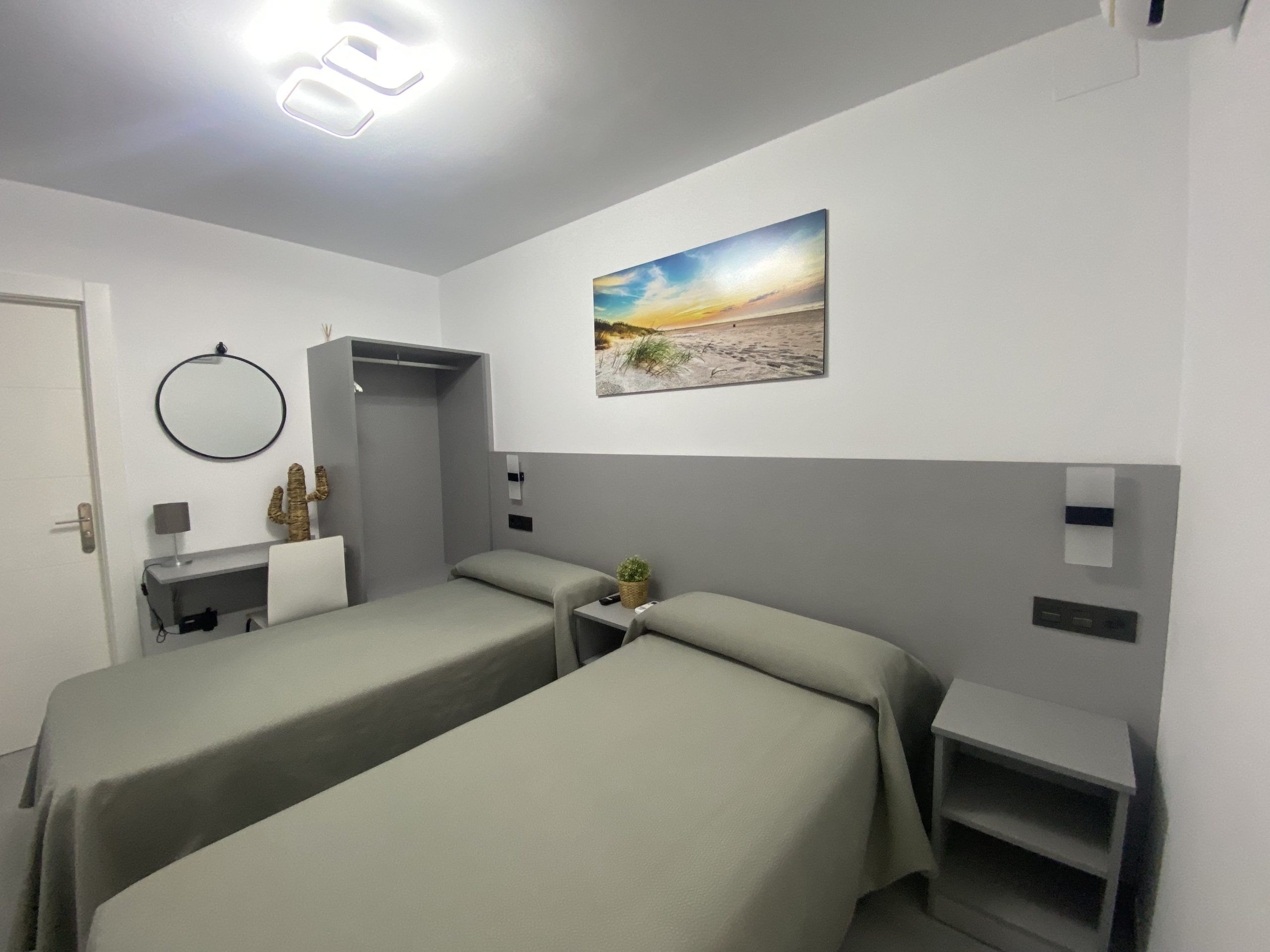 www.eireinteriors.com