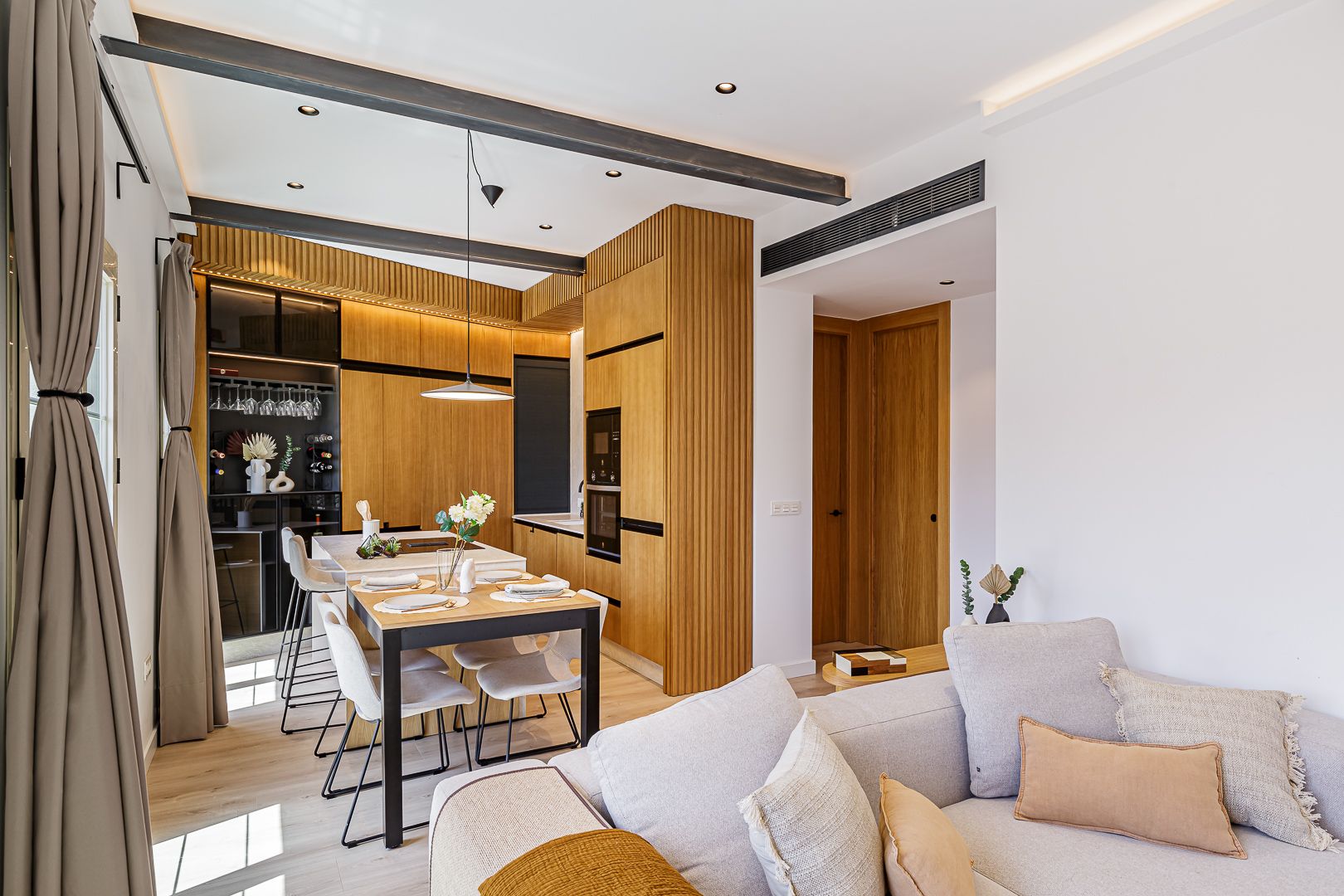 www.eireinteriors.com