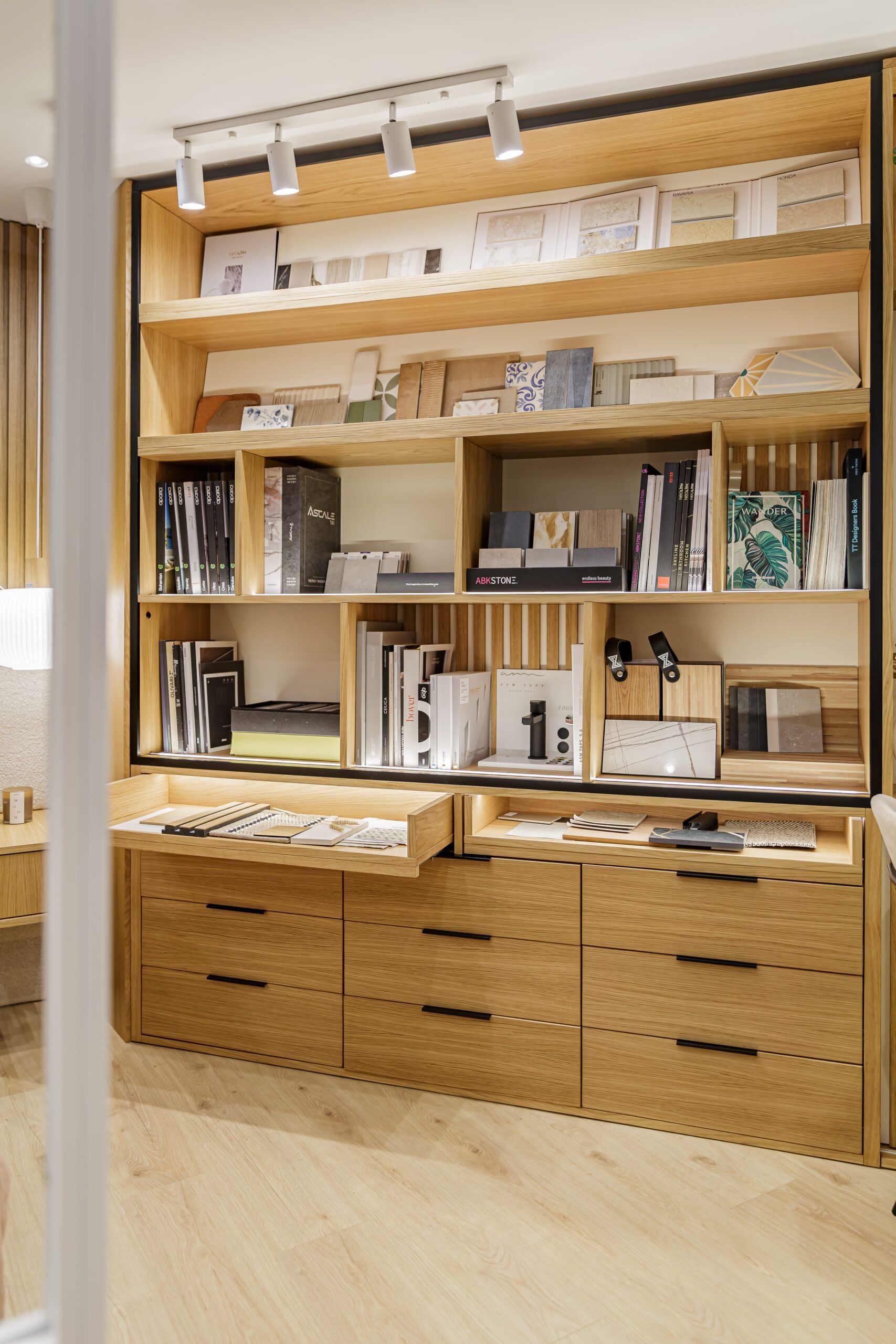 www.eireinteriors.com