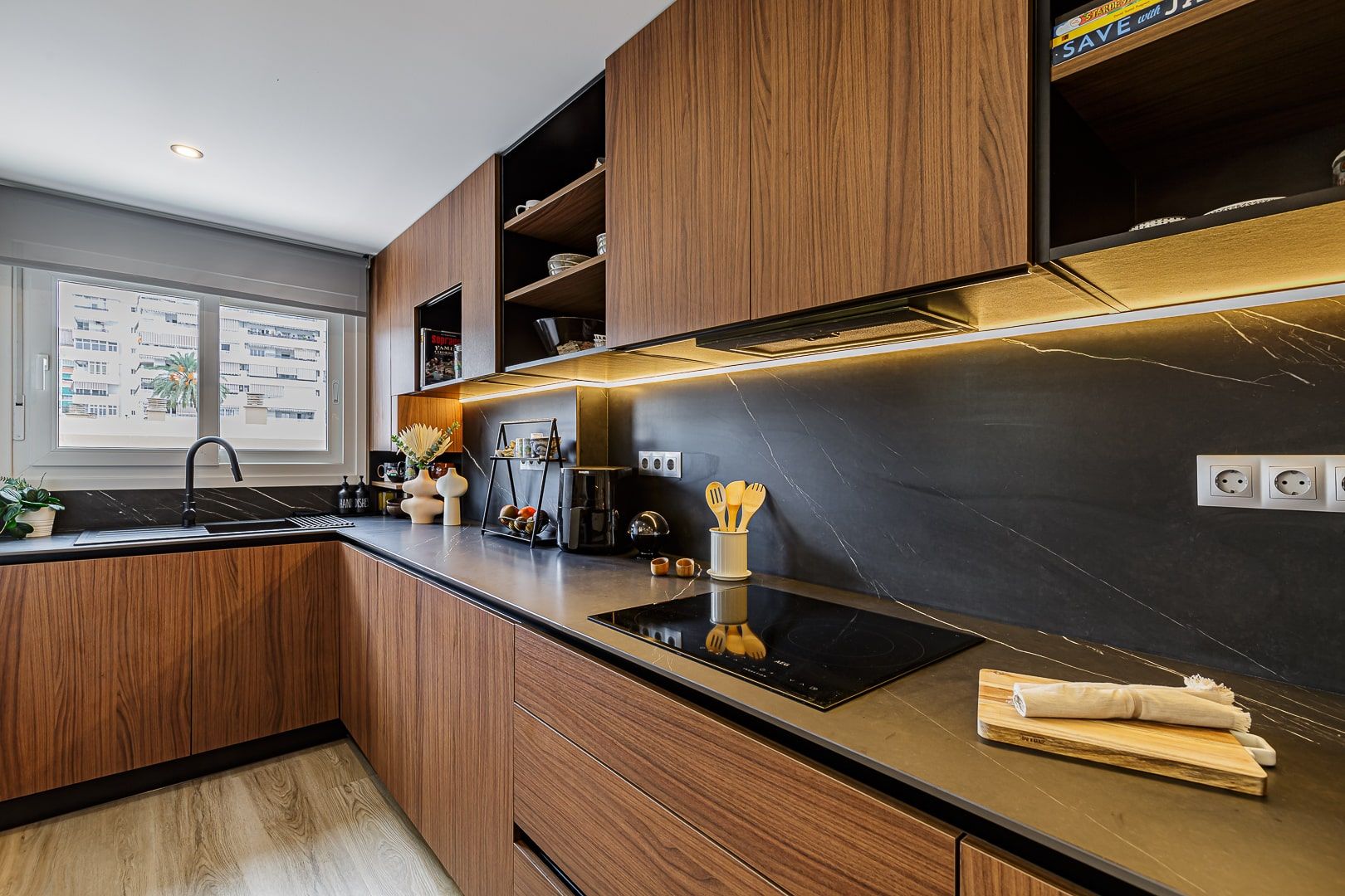 www.eireinteriors.com