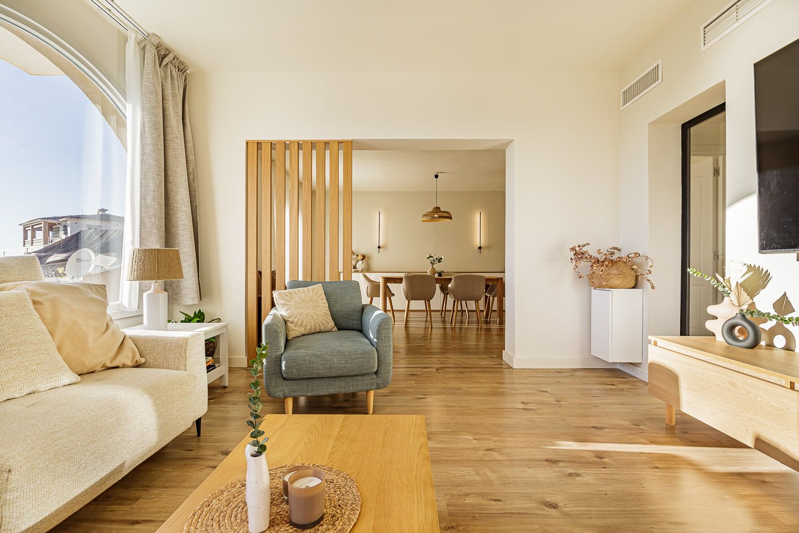 www.eireinteriors.com