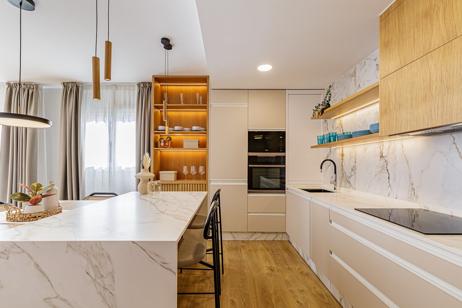 www.eireinteriors.com