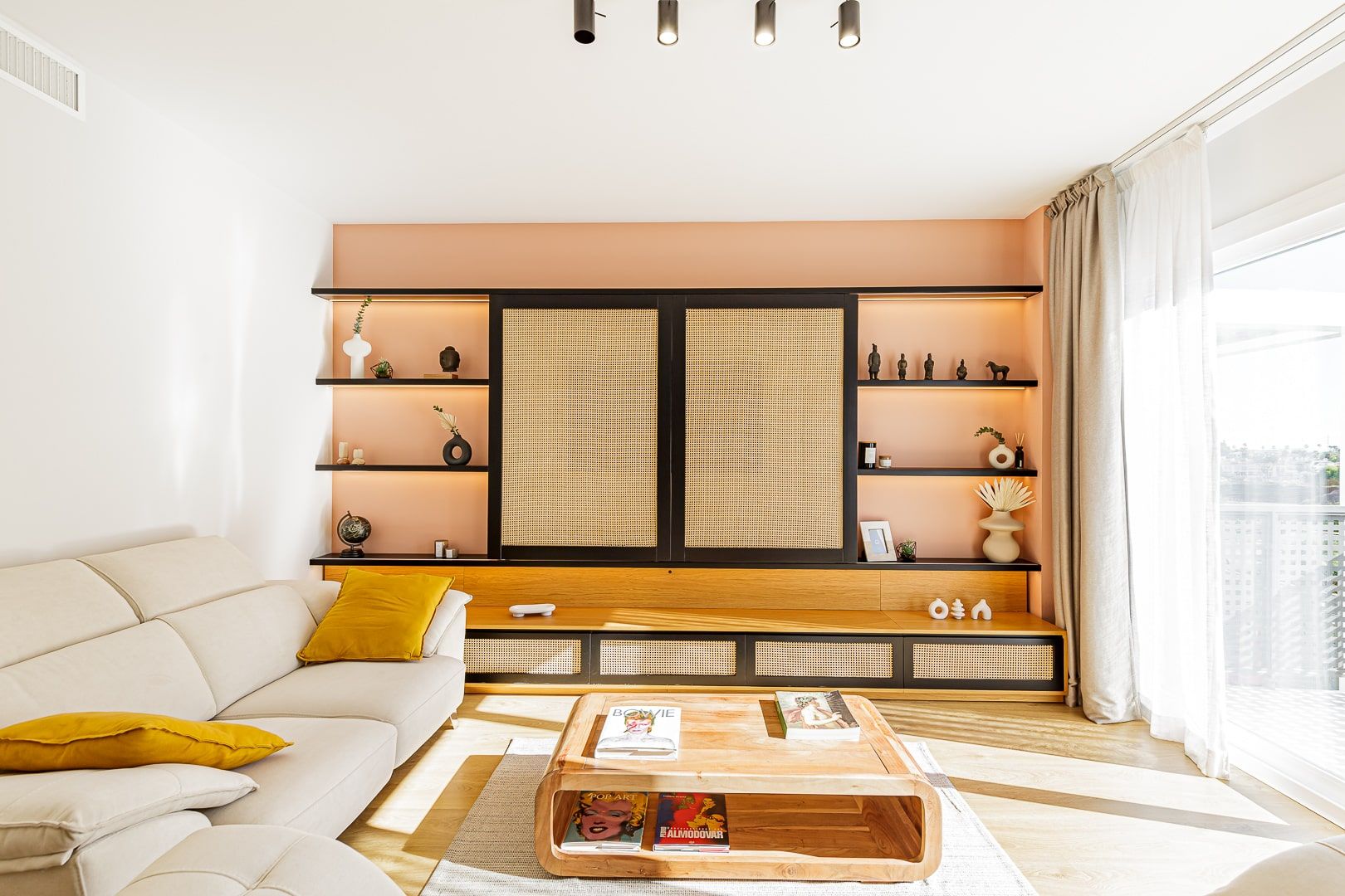 www.eireinteriors.com