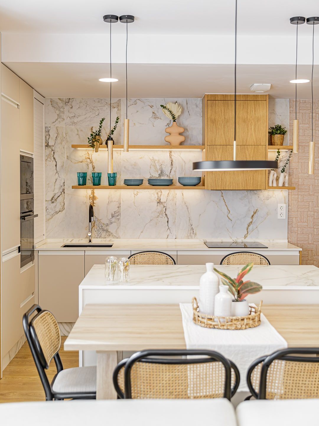 www.eireinteriors.com