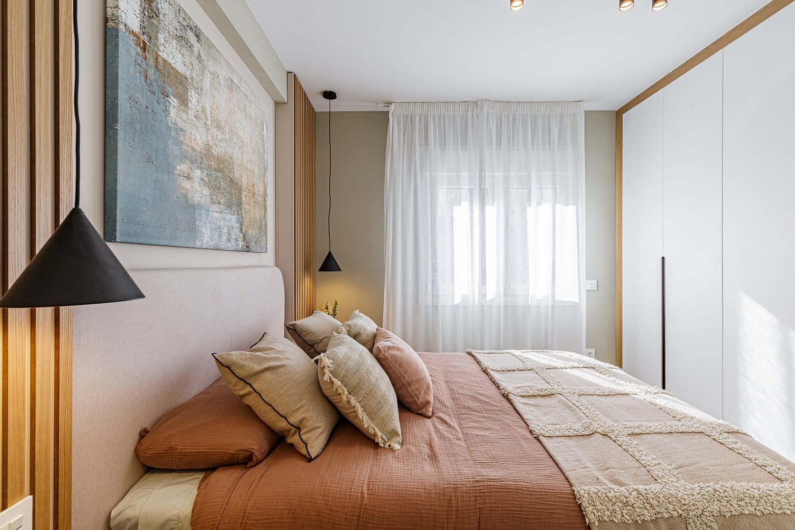 www.eireinteriors.com