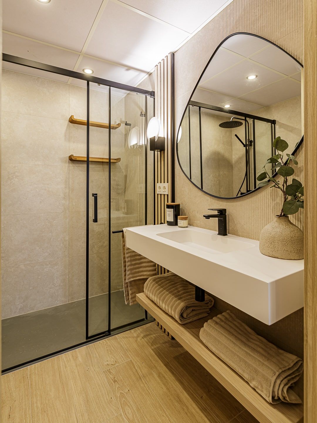 www.eireinteriors.com