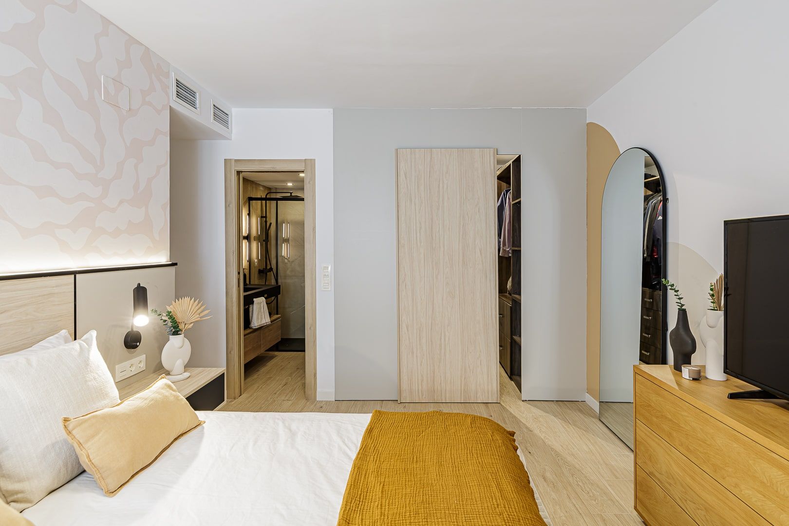 www.eireinteriors.com