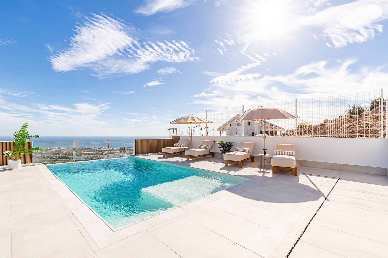 El Proyecto A6 es una espectacular villa concebida para la venta