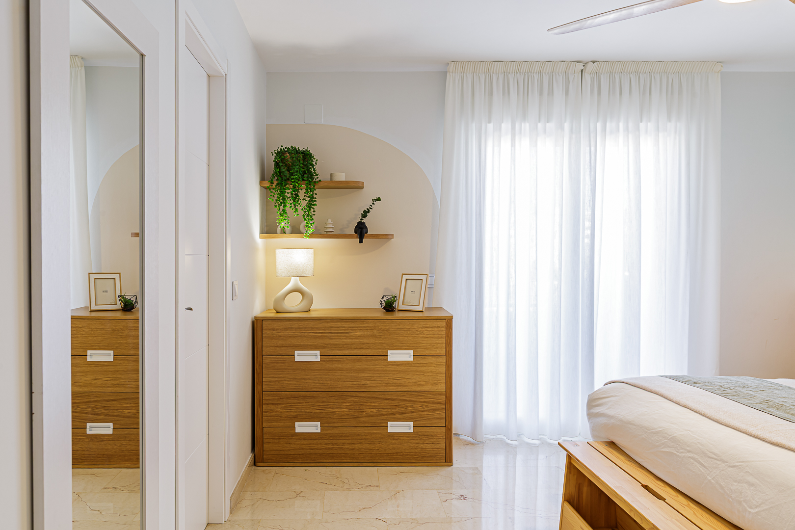 www.eireinteriors.com